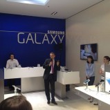 Samsung a ales să deschidă un magazin în Bucureşti. Altele nu mai sunt decât în Londra şi Paris